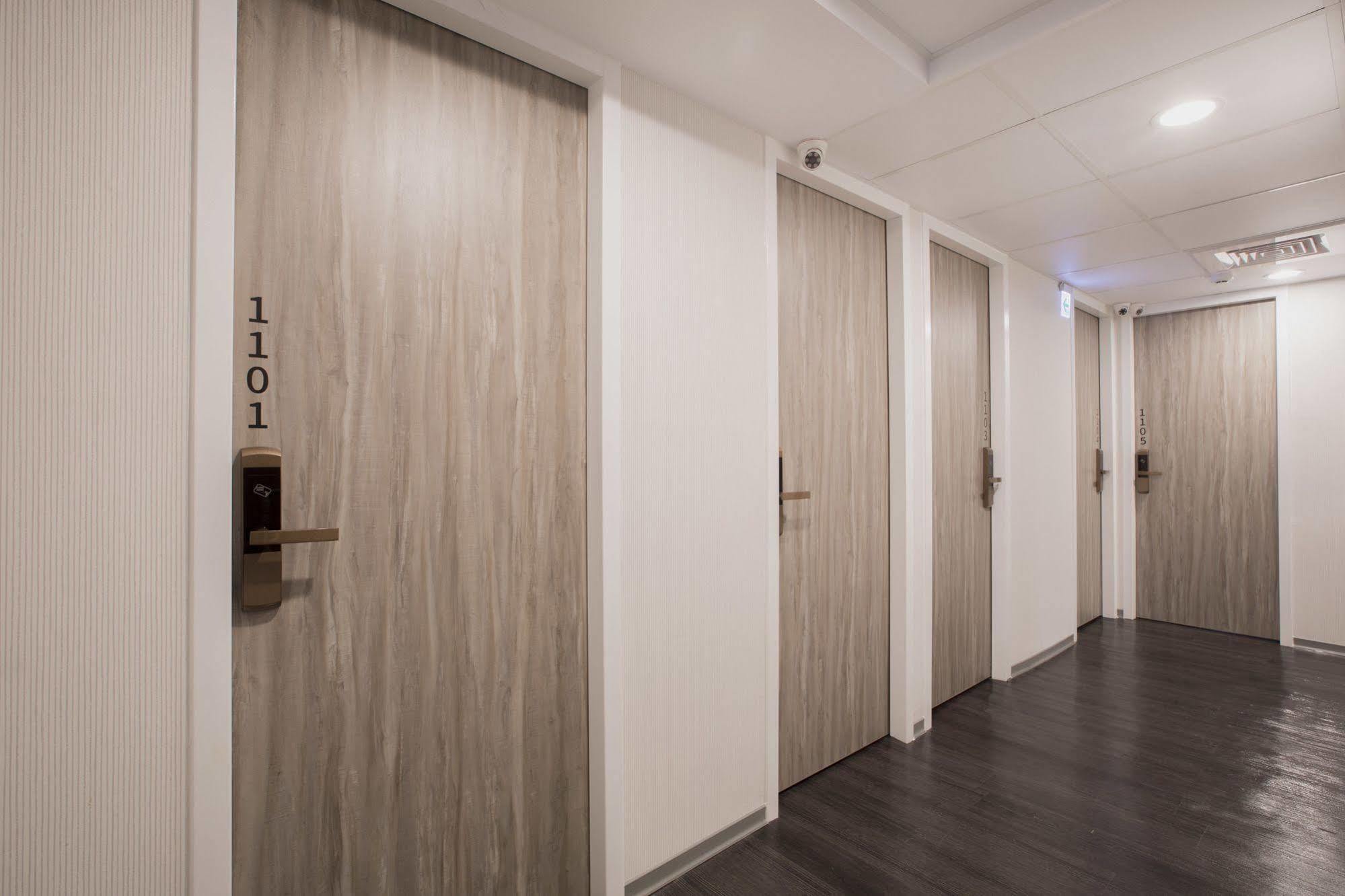 Single Inn- Kaohsiung Linsen Exterior photo